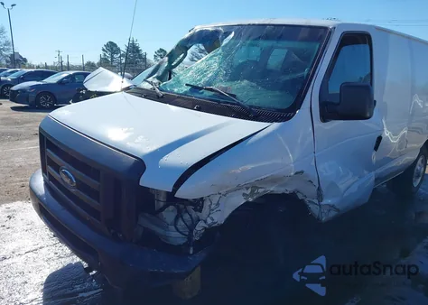 2008 Ford E-250 z USA, uszkodzony, nr VIN 1FTNS24W28DB09140